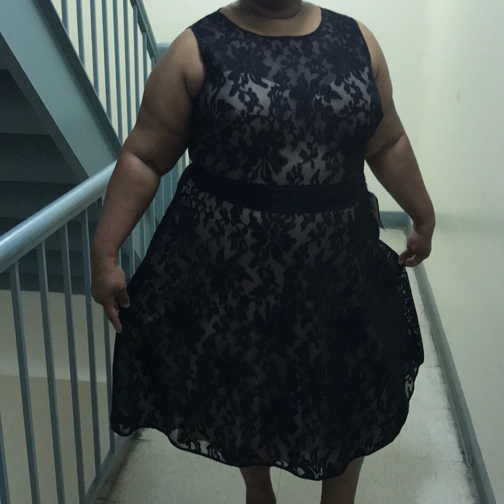 Black/Nude lace evening dress!